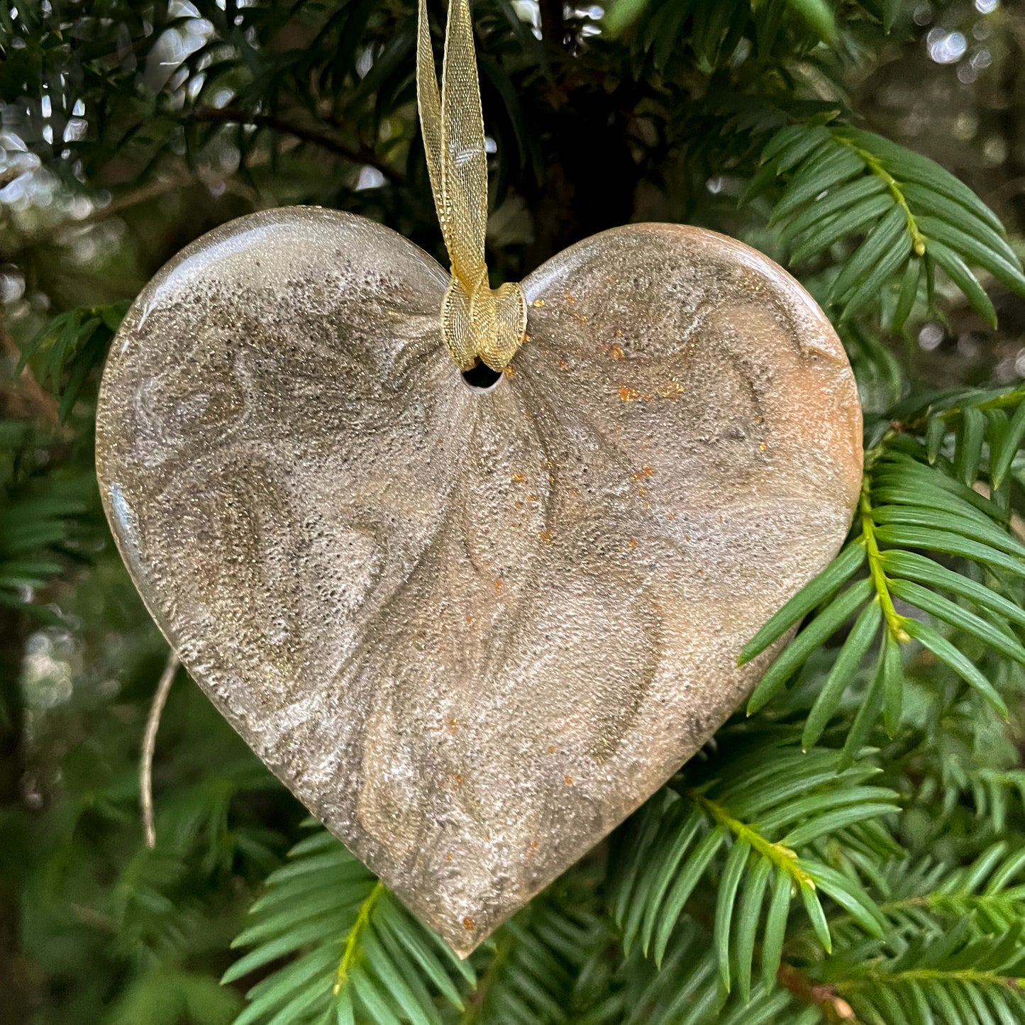 Antique Gold Heart Hanging Decoration